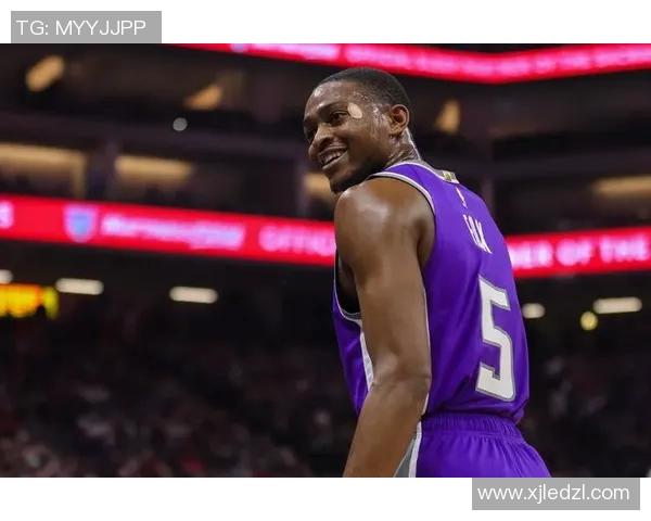 德阿隆福克斯如何在NBA赛场上崭露头角成就自己的篮球梦想