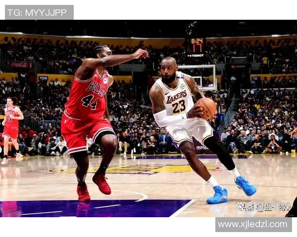 湖人对决魔术第五场精彩回顾与赛后分析带你领略篮球魅力 湖人对决魔术第五场精彩回顾与赛后分析带你领略篮球魅力