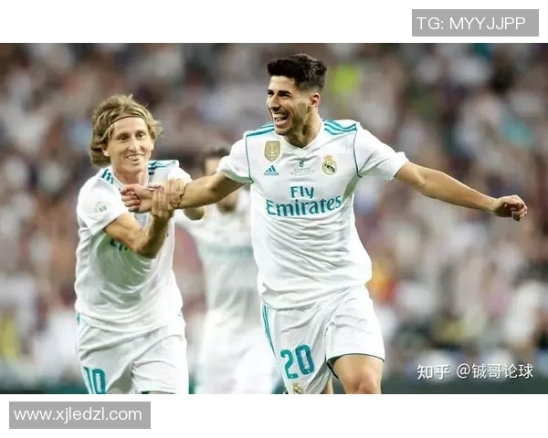 西甲皇马与巴黎圣日耳曼精彩对决直播全程回顾与分析