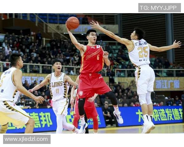 郭昊文：从青涩少年到篮球场上的璀璨明星之路揭秘