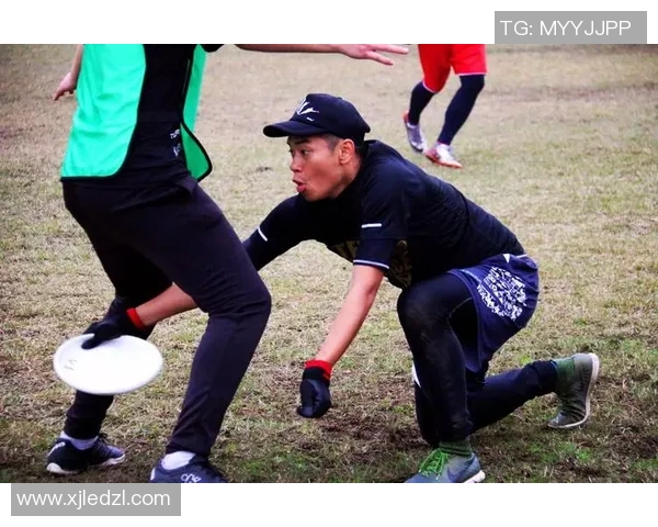 重庆飞盘队灵活性引发热议赛场表现与战术选择的深度探讨