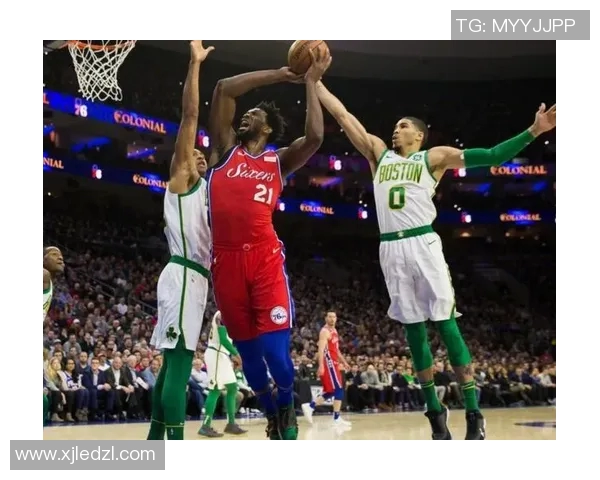 CCTV勇士与76人激战正酣谁能在这场对决中笑到最后 CCTV勇士与76人激战正酣谁能在这场对决中笑到最后